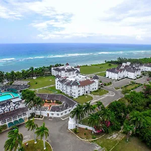 Seacastles By The Beach/pool Montego Bay